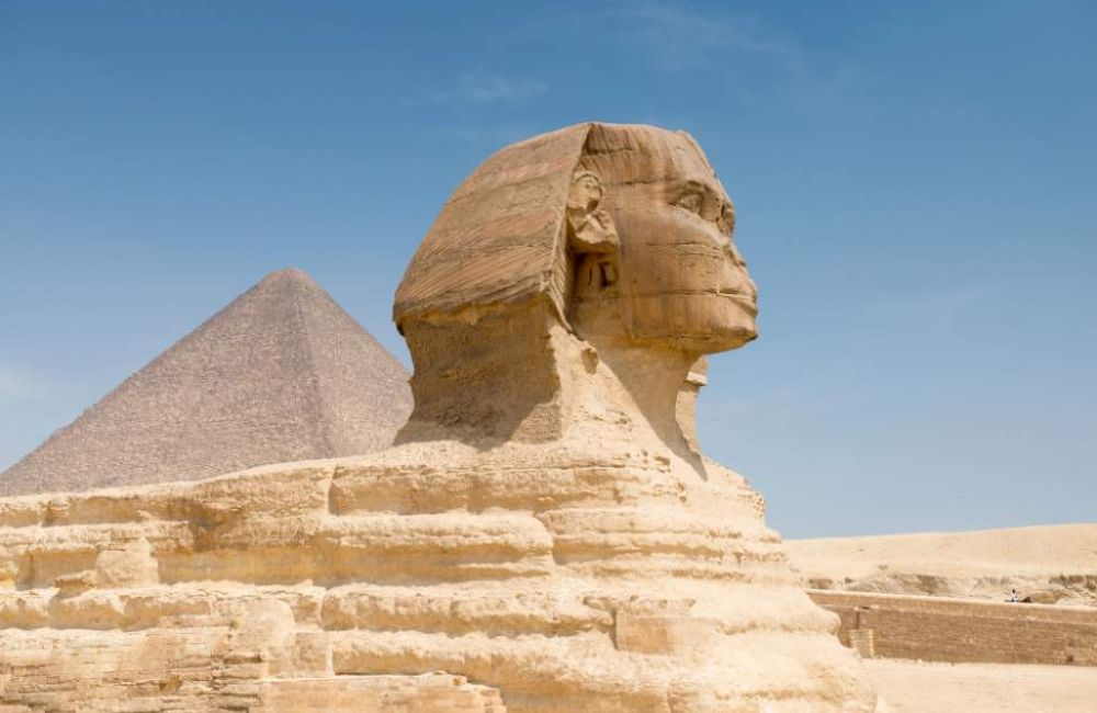8-Day Egypt Temples Tour with Nile Cruise: Pyramids & Kings Valley