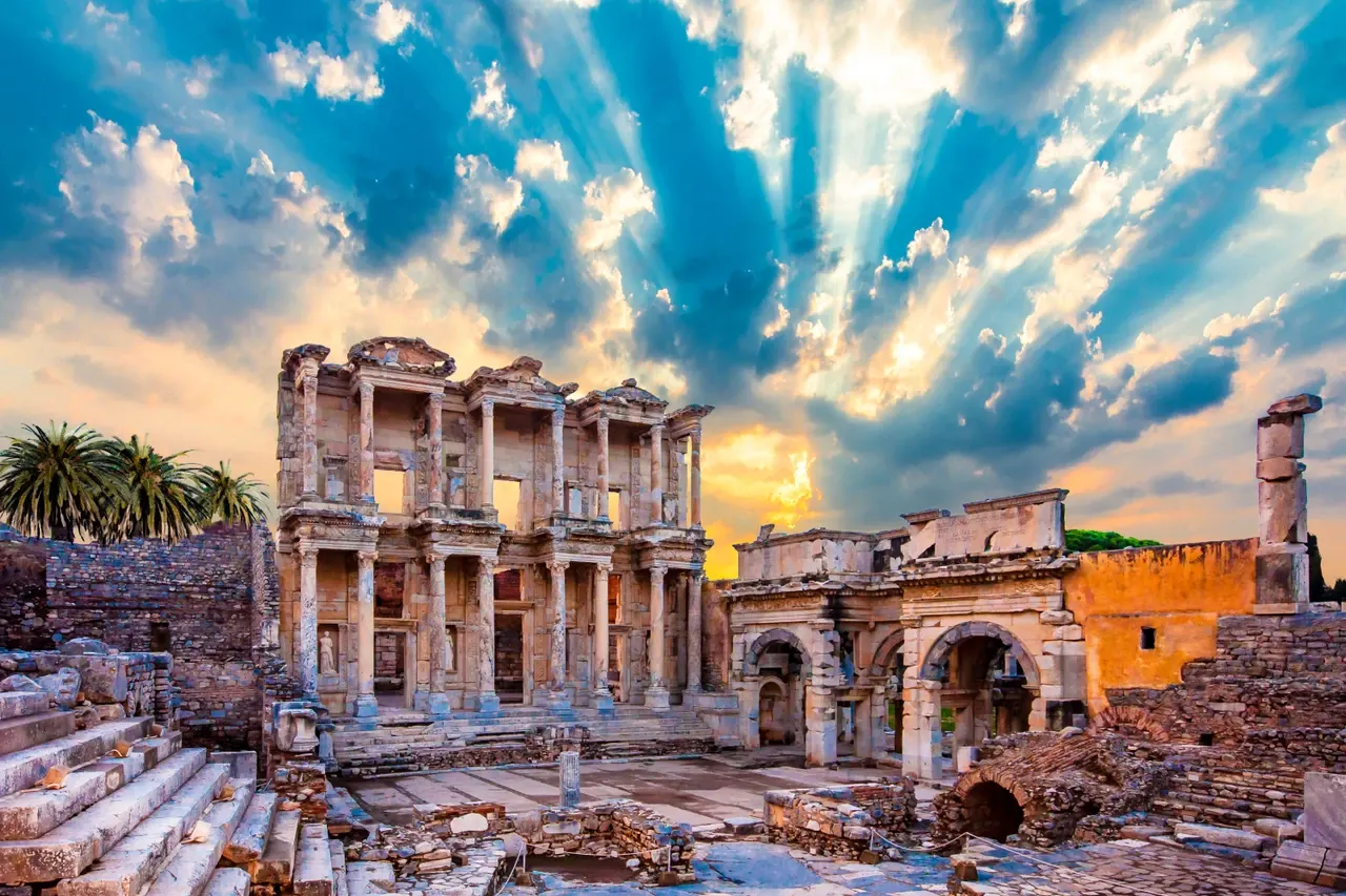 7-Tage-Reiseroute für die Türkei: Istanbul, Antalya & Ephesos